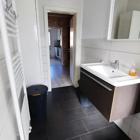 Ruhig Gelegene 2-Zi Fewo, Wallbox, Balkon Essen Exterior photo