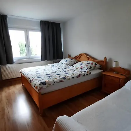 Ruhig Gelegene 2-Zi Fewo, Wallbox, Balkon Essen Exterior photo