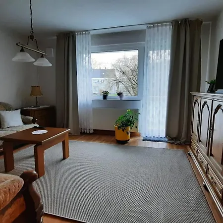 Ruhig Gelegene 2-Zi Fewo, Wallbox, Balkon Essen Exterior photo