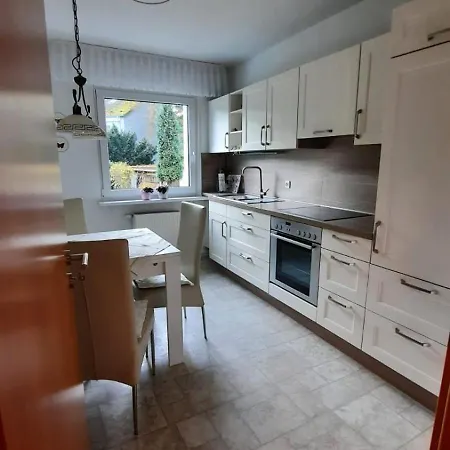 Ruhig Gelegene 2-Zi Fewo, Wallbox, Balkon Essen Exterior photo